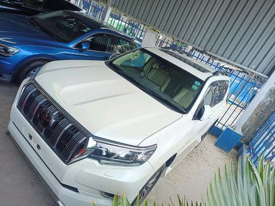 Toyota land Cruiser Prado TX petrol 2018 image 3