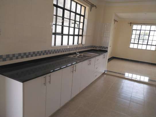Lovely 4 BR Houses plus Sqs in Ngong image 13
