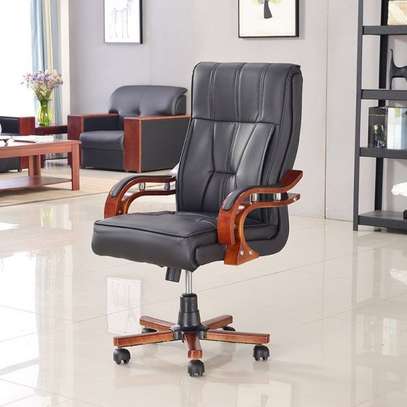 Office Chair: Ergonomic High Back Leather Executive Chair image 4