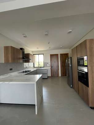 Furnished 3 Bed Apartment with En Suite in Westlands Area image 2