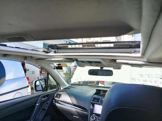 Subaru Forester Sunroof car image 9