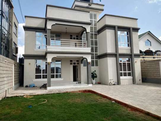 5 bedroom maisonette in Police Sacco image 1