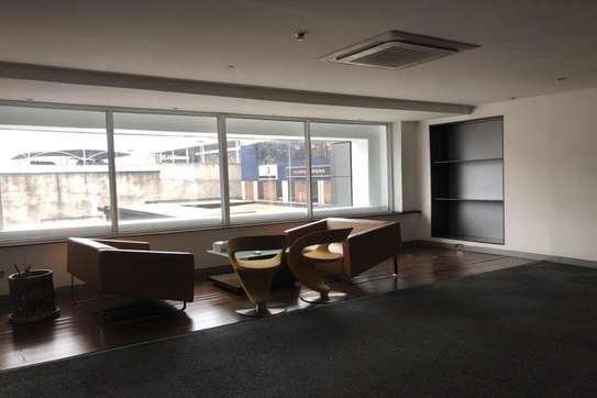825 m² Office with Parking in Waiyaki Way image 5