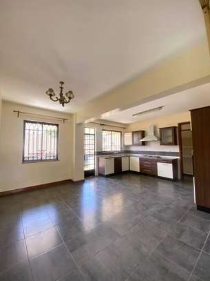 3 Bed Apartment with En Suite in Lavington image 5