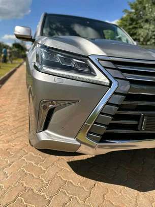 2018 Lexus LX 450d in Nairobi image 12