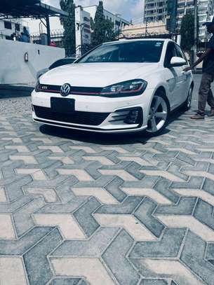 Volkswagen gti 2018 image 3