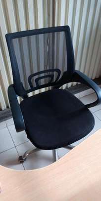 Office table chair with wheels image 1