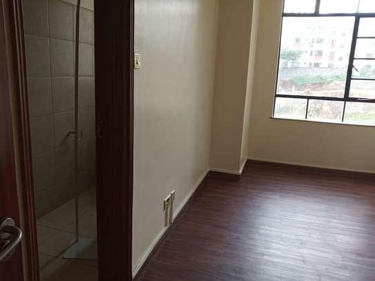 Spacious  All Ensuit 3 Bedrooms Apartments In Kileleshwa image 5