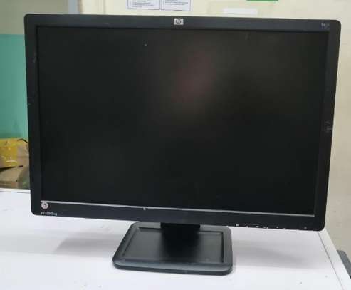 19inch wide HP Monitor. image 1