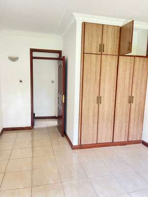 4 Bed Villa with En Suite in Kileleshwa image 18