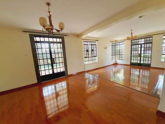 4 bedroom townhouse for rent in Lavington image 13