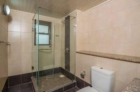 4 Bed Apartment in Riverside image 4