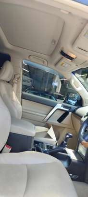 Toyota Land cruiser Prado TZ-G Silver 2018 image 5