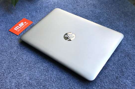 HP EliteBook 820 G3 12.5" Core i5 6th Gen 8GB RAM 256GB SSD image 4