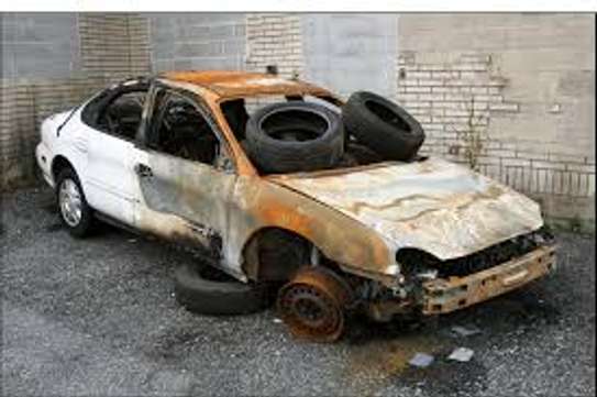 We Buy Damaged Cars for Cash-Free Collection image 11