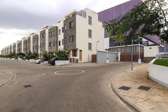 4 bedroom townhouse for rent in Thika Road image 1