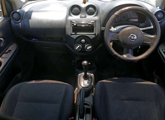 I am selling this Nissan March image 10