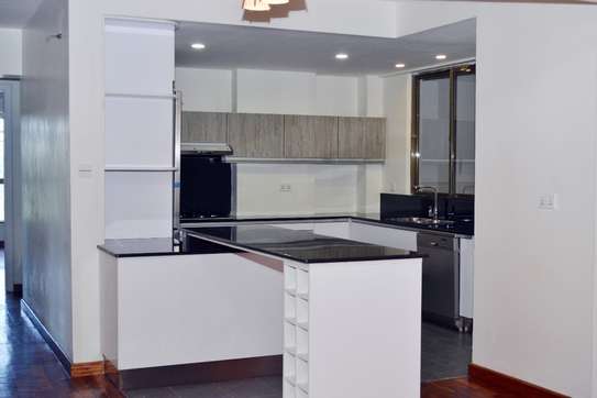 3 Bed Apartment with En Suite in Kileleshwa image 15