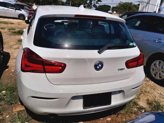 BMW 116i  2016 Sport  white 👌 image 1