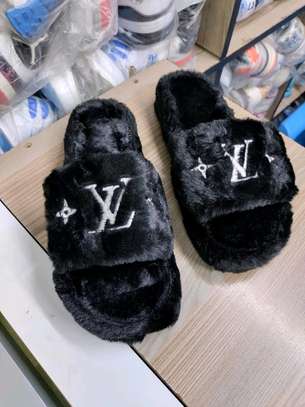 LV fluffy sandals image 3