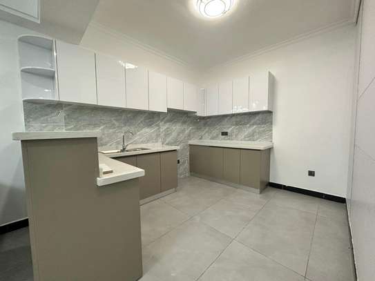 3 Bed Apartment with En Suite in Lavington image 7
