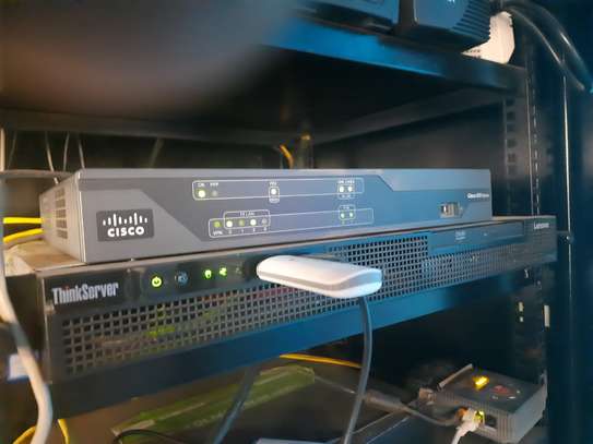 Cisco Router 881 (MPC8300) image 10