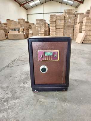 Safe box image 2