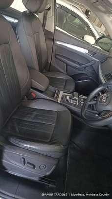 Audi Quattro Q5 S-Line White 2018 image 7