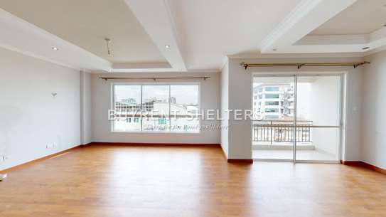 3 Bed Apartment with En Suite at Riverside image 3
