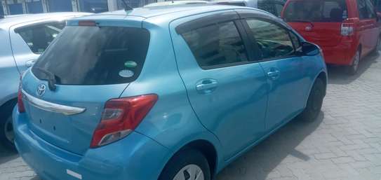 Toyota vitz image 1