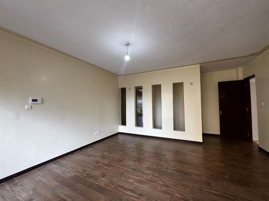 3 Bed Apartment with En Suite in General Mathenge image 6