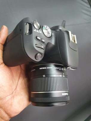 CANON 200D FOR SALE image 1