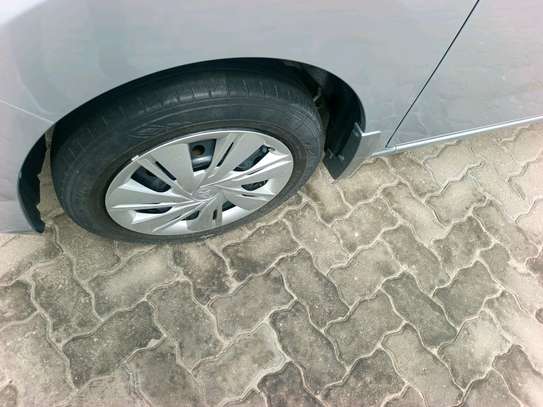 Toyota pixis image 4