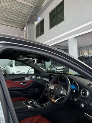 Mercedes image 5