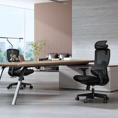 High-Back Ergonomic Mesh Office seat image 7