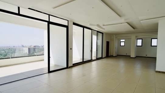 3 Bed Apartment with En Suite at 2026-128 3 Bed image 29