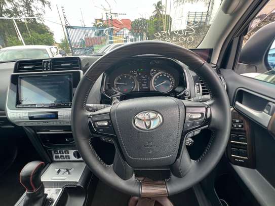 Toyota land Cruiser Prado TX-l diesel 2019 image 6