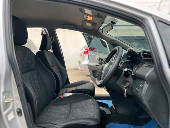 TOYOTA WISH 2010MODEL 7 SEATER image 8