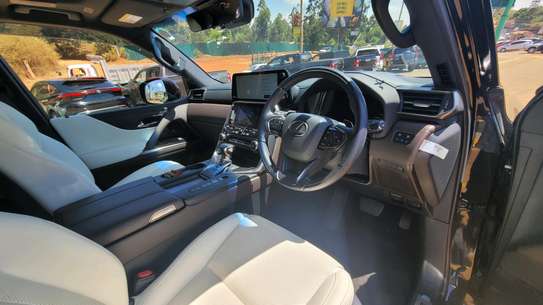 LEXUS L600 image 12