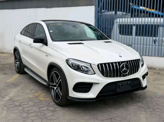 Mercedes Benz gle 43 AMG 2020 model image 2