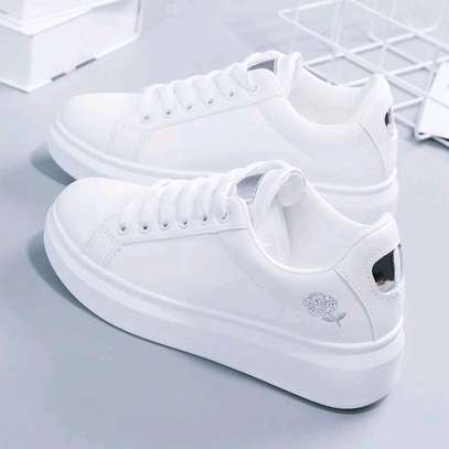 Ladies fashion sneakers image 2