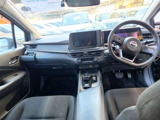 Nissan note E-power image 4