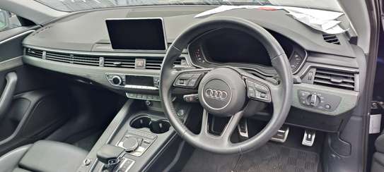 Audi A4 Quattro TFSI Blue 2018 image 6