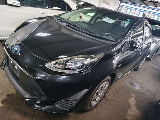 TOYOTA AQUA HYBRID,2019,( WE ACCEPT HIRE PURCHASE,DEPO 650K) image 2