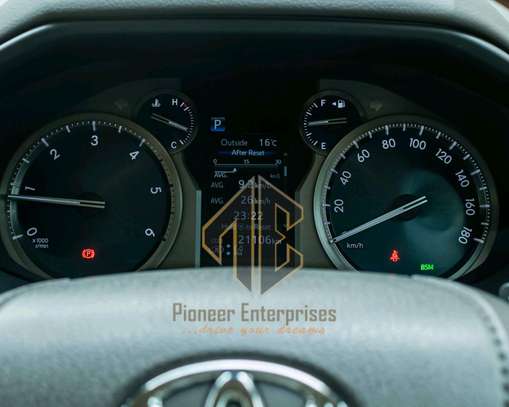 2020 Toyota LandCruiser Prado TZ-G image 9