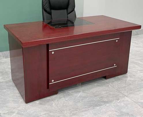 Office Desk; 1400mm Rich Decorative Surface Office Desk image 2