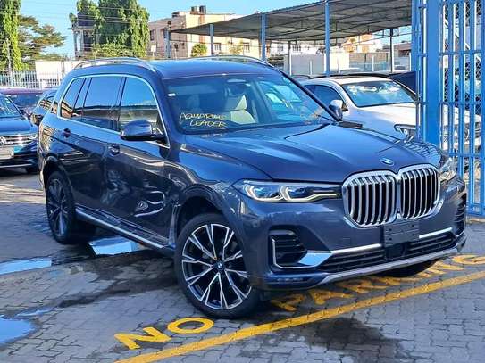 BMW X7  M SPORT 2019model Sunroof image 13