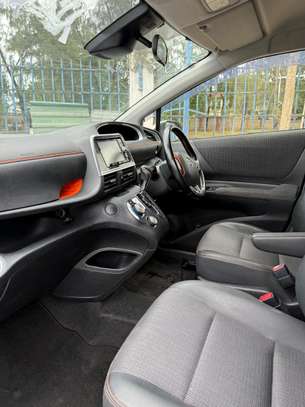 Toyota sienta modelista image 8