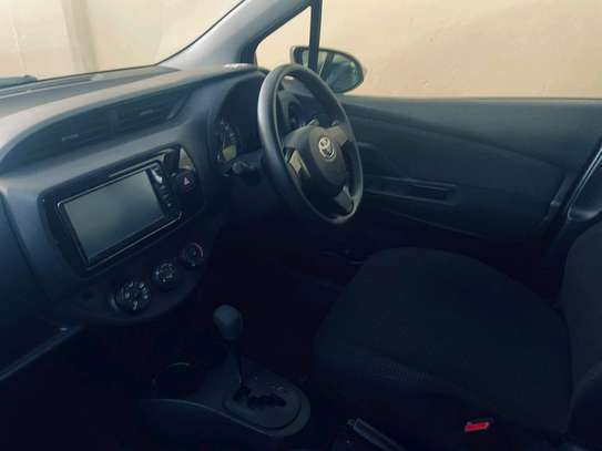 Toyota vitz 1300cc image 3
