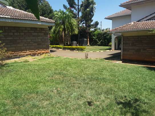 Lovely 5 BR House plus Dsqs in Karen on One Acre Land image 2